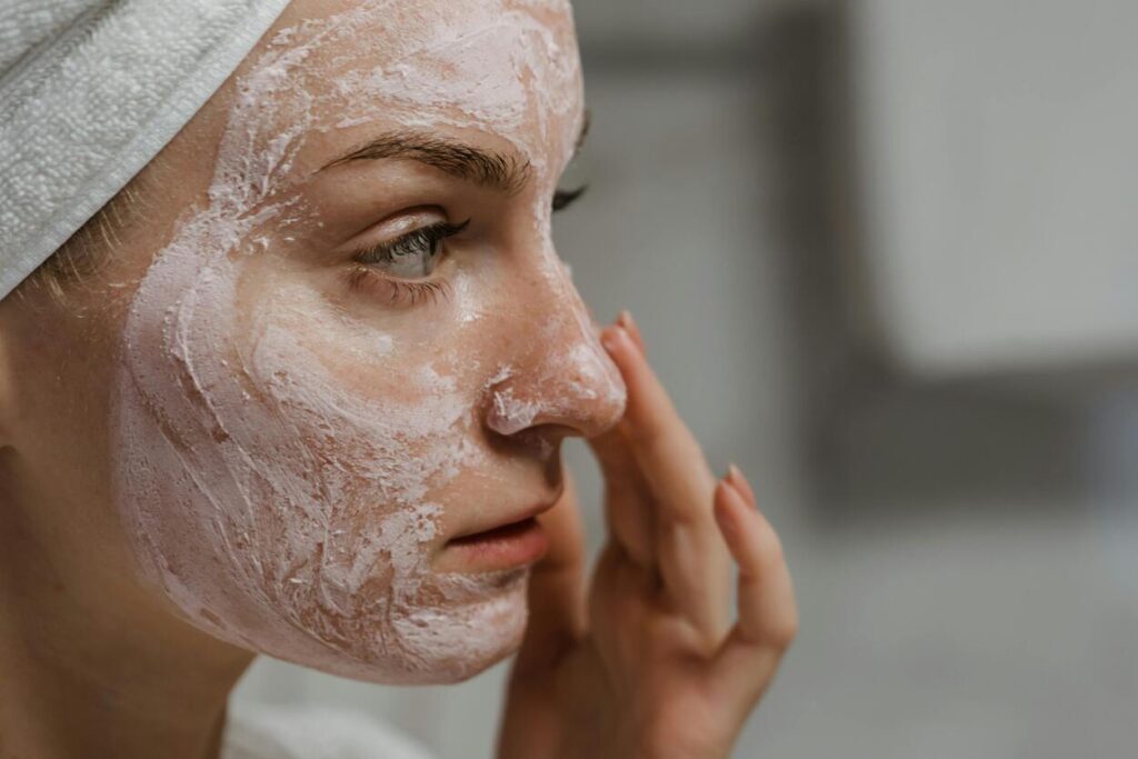 The 5-Minute Face Beauty Routines for Time-Strapped Mornings- the daily her
