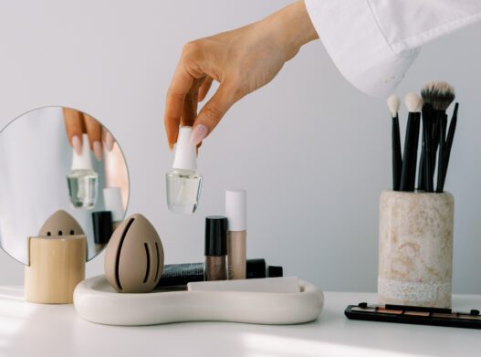clean beauty swap - the daily her (1)