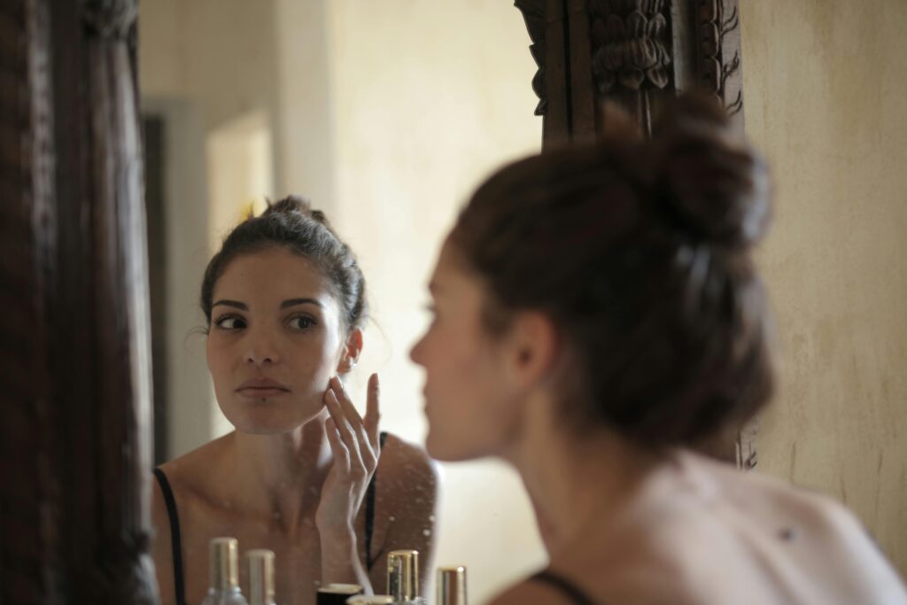 Even with the most minimal daily routine, there are clever ways to elevate your skincare game without sacrificing precious time. This guide explores strategies that work alongside your busy schedule, not against it.